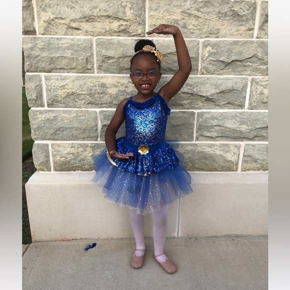 Dance Costume - Picture 2 of 2